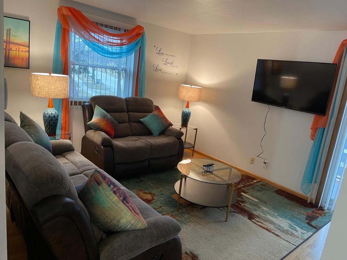 Elite Casa Collection -Free Coffee, Parking, And Wi-Fi Apartment Milwaukee Luaran gambar