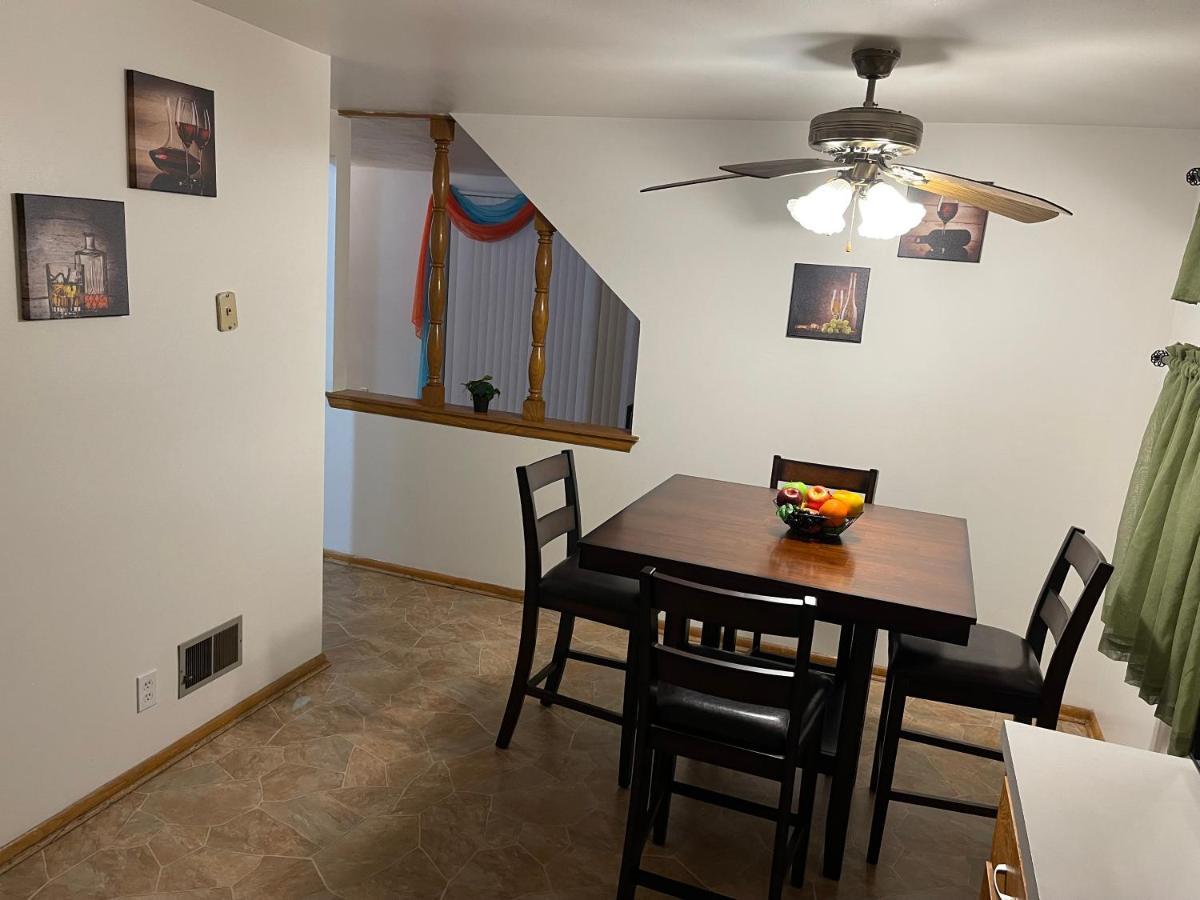 Elite Casa Collection -Free Coffee, Parking, And Wi-Fi Apartment Milwaukee Luaran gambar